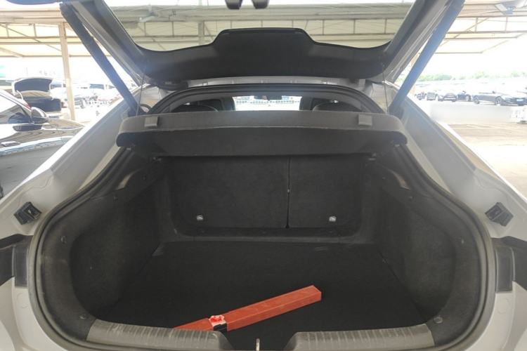 Used CHANGAN UNI-V 2022 1.5T Sport Edition Trunk