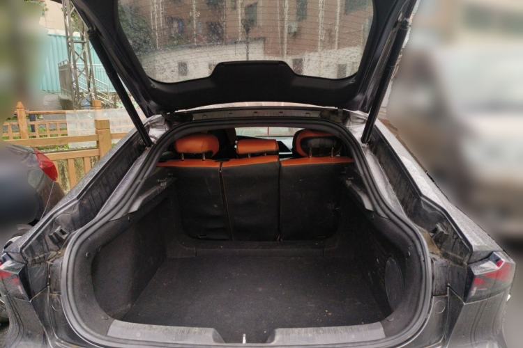 Used CHANGAN UNI-V 2022 1.5T Prestige Version Trunk