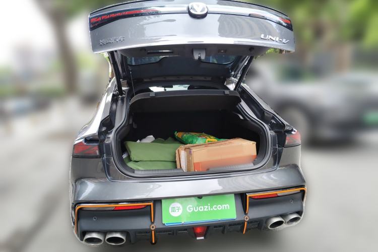 Used CHANGAN UNI-V 2022 1.5T Sport Edition Trunk