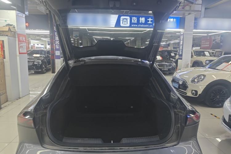 Used CHANGAN UNI-V 2022 1.5T Prestige Version Trunk