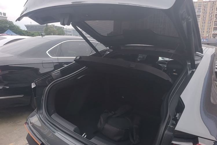 Used CHANGAN UNI-V 2022 1.5T Sport Edition Trunk