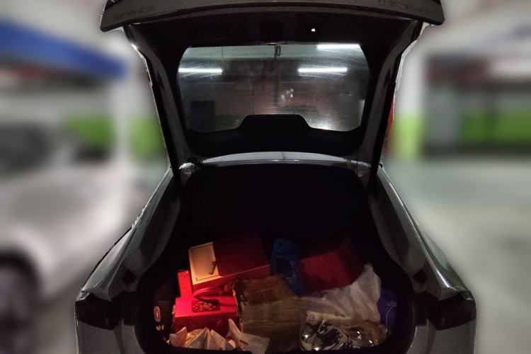 Used CHANGAN UNI-V 2022 1.5T Prestige Version Trunk