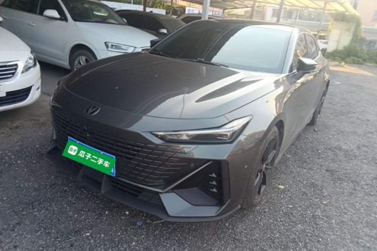 Used CHANGAN UNI-V 2022 1.5T Smart Navigation Version Guazi used car, China used car export, Used car for sale, Used  cars, Cheapest cars for sale