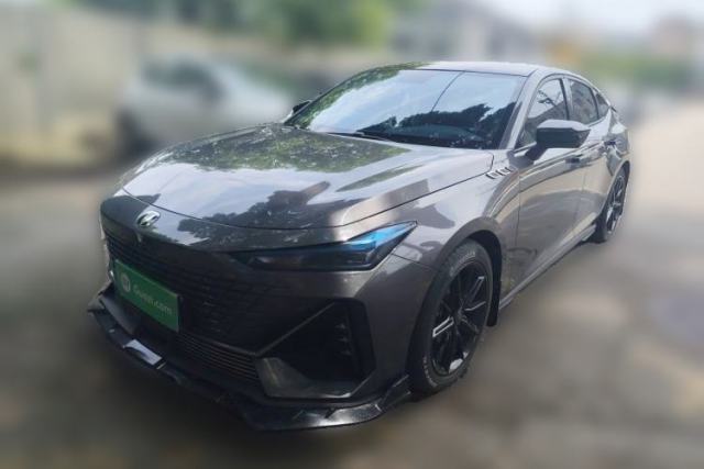 Used CHANGAN UNI-V 2022 1.5T Prestige Version