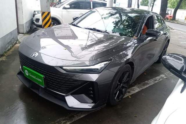 Used CHANGAN UNI-V 2022 1.5T Prestige Version