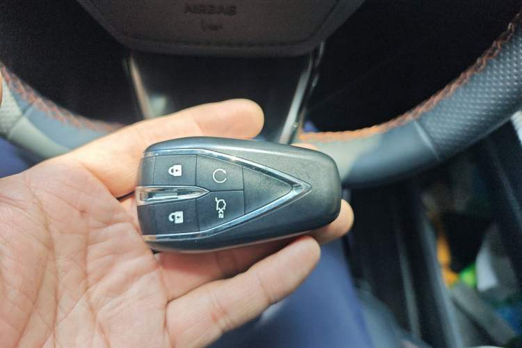 Used CHANGAN UNI-V 2022 1.5T Prestige Version Vehicle Key
