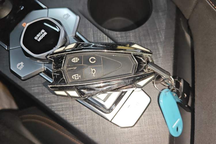 Used CHANGAN UNI-V 2022 1.5T Sport Edition Vehicle Key