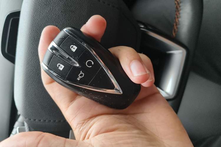Used CHANGAN UNI-V 2022 1.5T Prestige Version Vehicle Key
