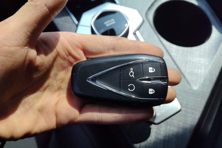 Used CHANGAN UNI-V 2022 1.5T Sport Edition Vehicle Key