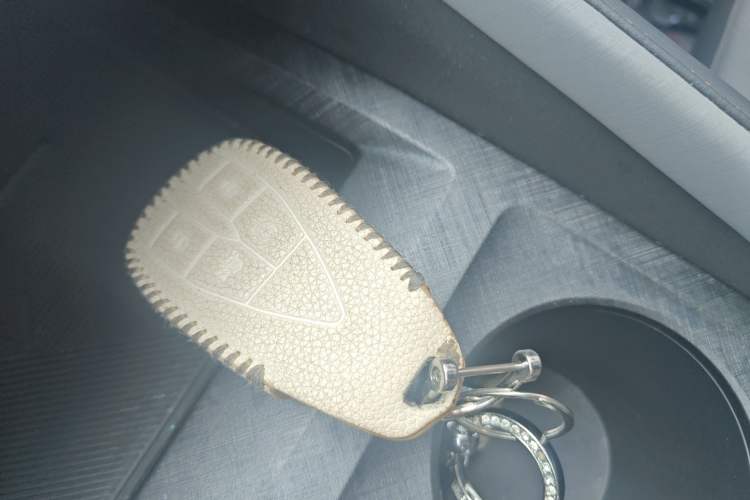 Used CHANGAN UNI-V 2022 1.5T Prestige Version Vehicle Key