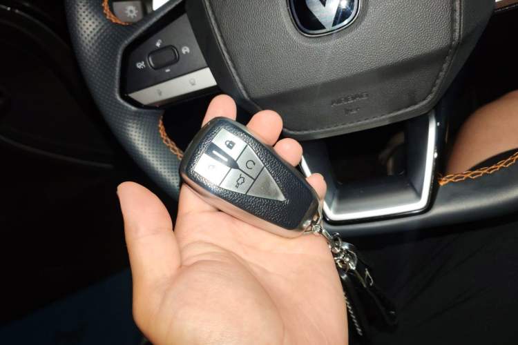 Used CHANGAN UNI-V 2022 1.5T Prestige Version Vehicle Key