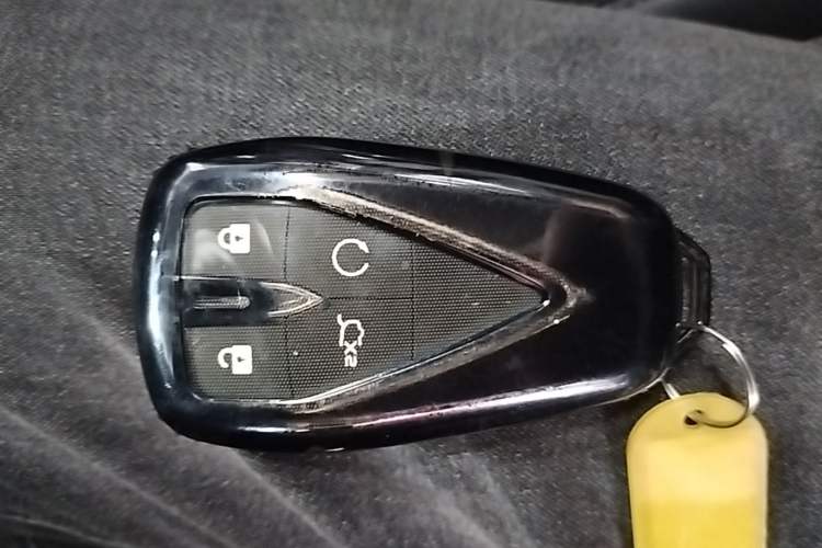 Used CHANGAN UNI-V 2022 1.5T Prestige Version Vehicle Key