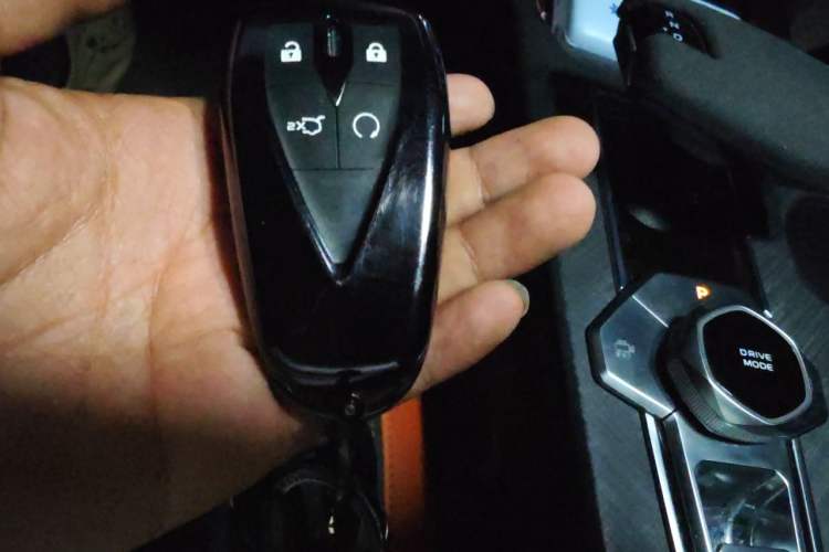 Used CHANGAN UNI-V 2022 2.0T Sporty Version Vehicle Key