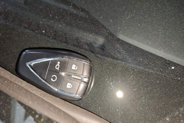 Used CHANGAN UNI-V 2022 1.5T Prestige Version Vehicle Key