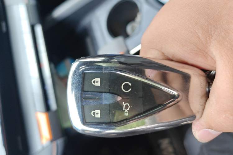 Used CHANGAN UNI-V 2022 1.5T Prestige Version Vehicle Key