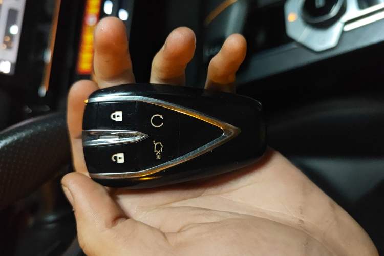 Used CHANGAN UNI-V 2022 1.5T Prestige Version Vehicle Key