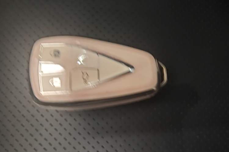Used CHANGAN UNI-V 2022 1.5T Prestige Version Vehicle Key