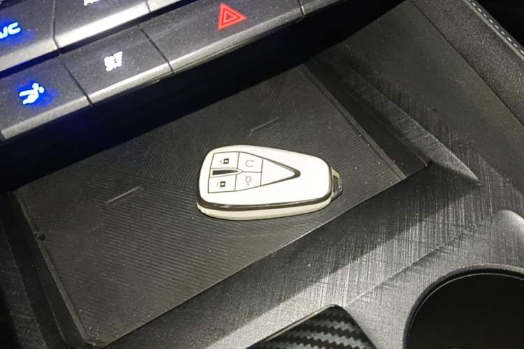 Used CHANGAN UNI-V 2022 1.5T Sport Edition Vehicle Key