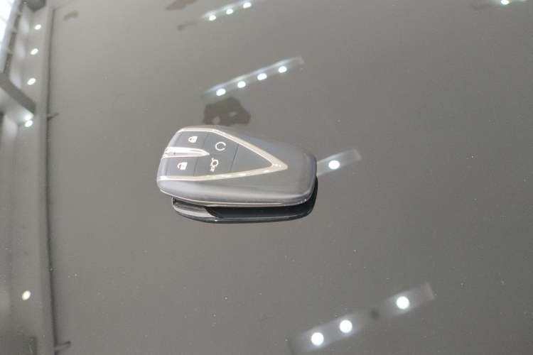 Used CHANGAN UNI-V 2022 1.5T Prestige Version Vehicle Key