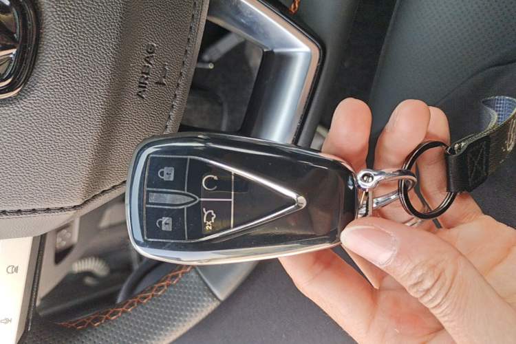 Used CHANGAN UNI-V 2022 1.5T Prestige Version Vehicle Key