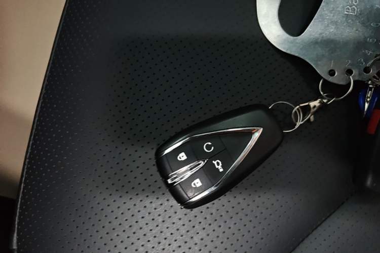 Used CHANGAN UNI-V 2022 1.5T Prestige Version Vehicle Key