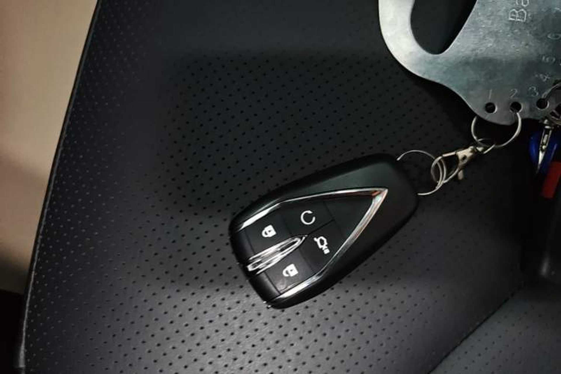 Used CHANGAN UNI-V 2022 1.5T Prestige Version Vehicle Key