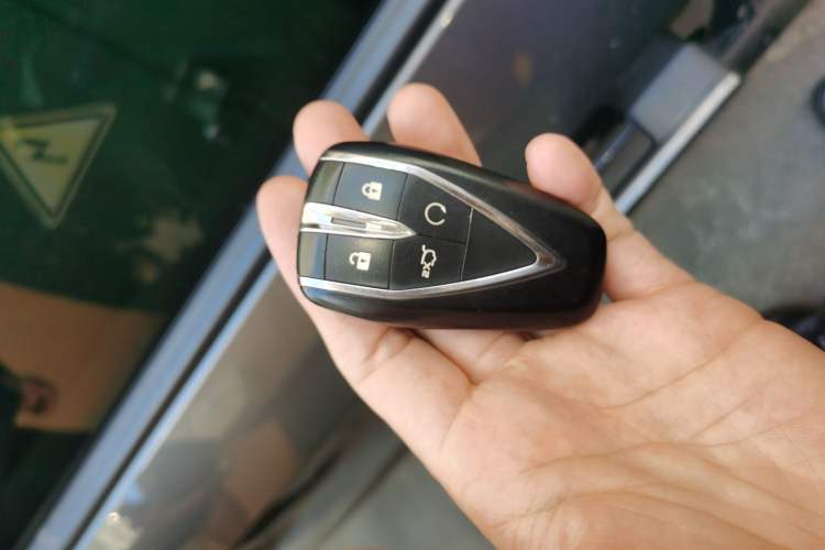 Used CHANGAN UNI-V 2022 1.5T Prestige Version Vehicle Key