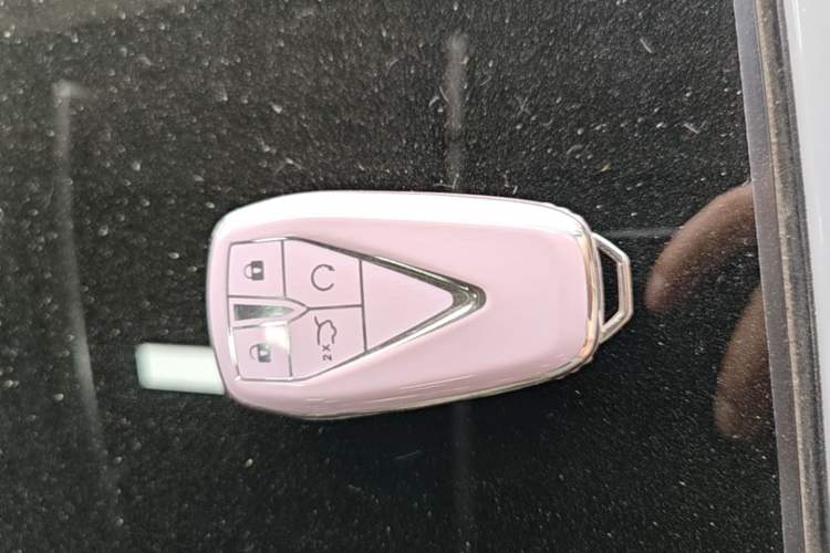 Used CHANGAN UNI-V 2022 1.5T Prestige Version Vehicle Key