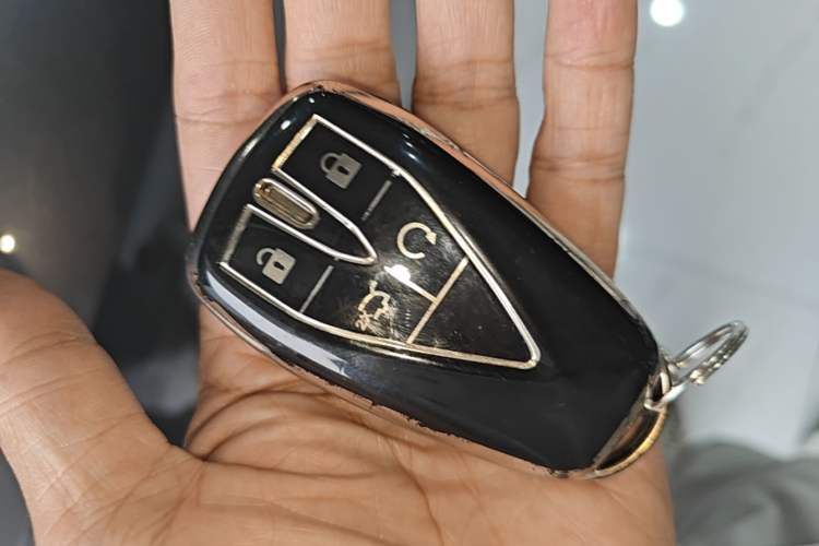 Used CHANGAN UNI-V 2022 1.5T Prestige Version Vehicle Key