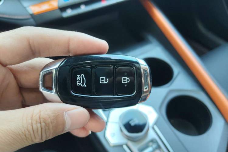 Used CHANGAN UNI-V 2022 1.5T Prestige Version Vehicle Key