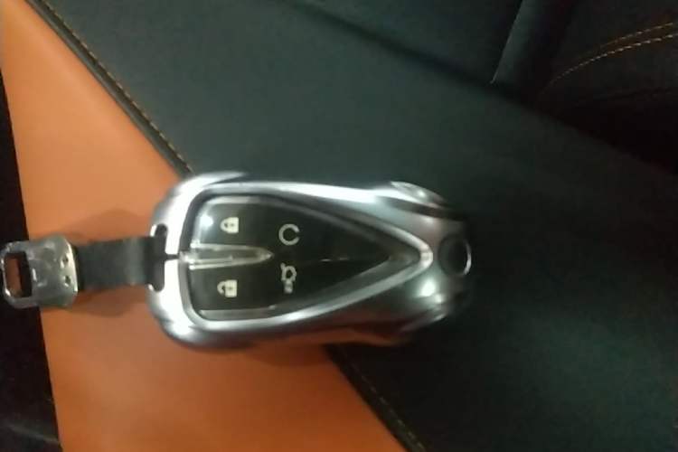 Used CHANGAN UNI-V 2022 1.5T Prestige Version Vehicle Key