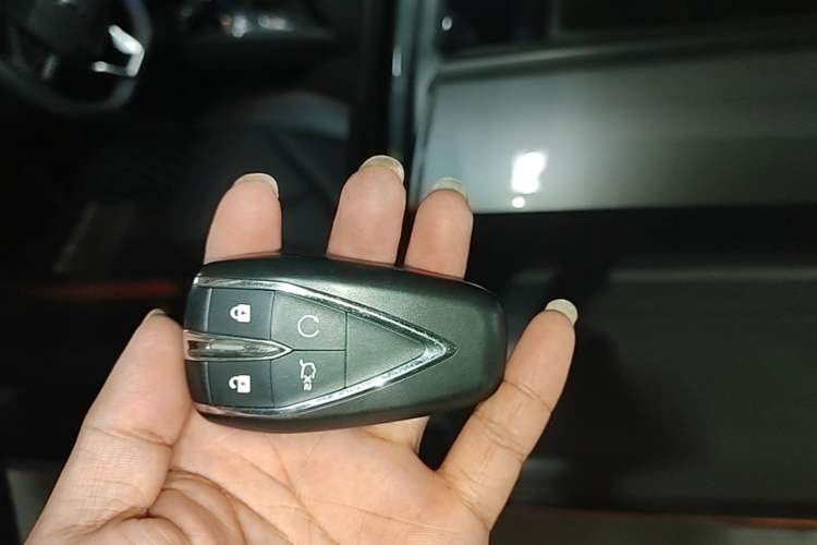 Used CHANGAN UNI-V 2022 1.5T Sport Edition Vehicle Key