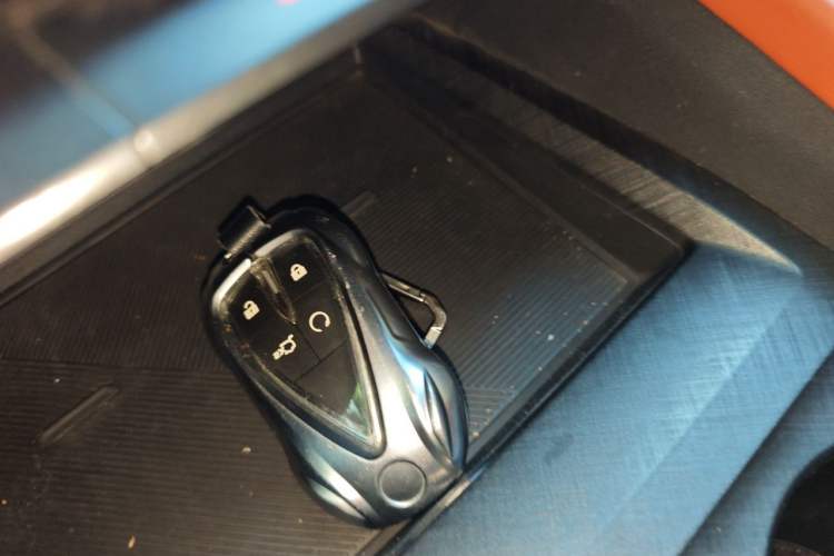 Used CHANGAN UNI-V 2022 1.5T Prestige Version Vehicle Key