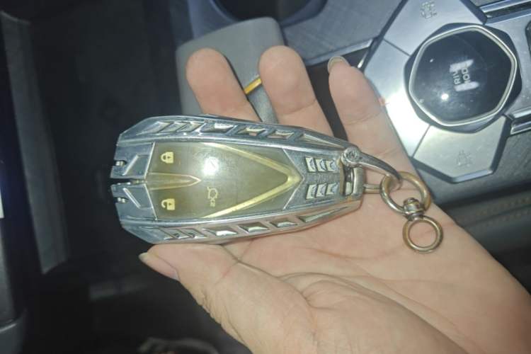 Used CHANGAN UNI-V 2022 1.5T Prestige Version Vehicle Key