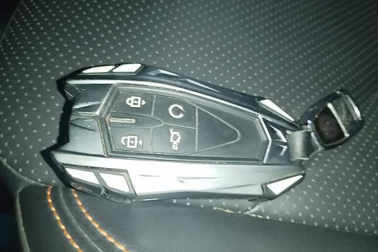 Used CHANGAN UNI-V 2022 1.5T Sport Edition Vehicle Key