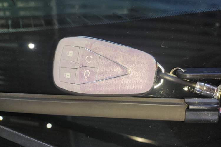 Used CHANGAN UNI-V 2022 1.5T Prestige Version Vehicle Key