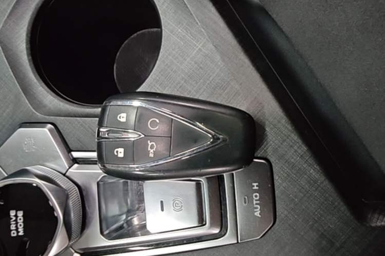 Used CHANGAN UNI-V 2022 1.5T Sport Edition Vehicle Key