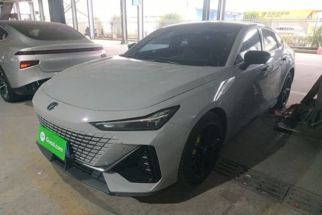 Used CHANGAN UNI-V 2022 1.5T Prestige Version