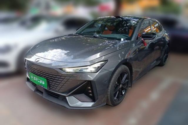 Used CHANGAN UNI-V 2022 1.5T Prestige Version