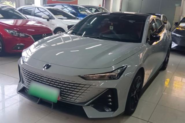 Used CHANGAN UNI-V 2022 1.5T Smart Navigation Version