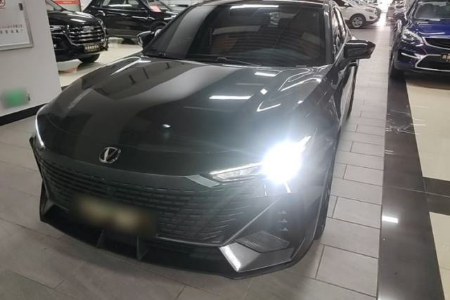Used CHANGAN UNI-V 2022 1.5T Prestige Version