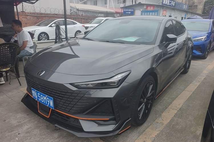 Used CHANGAN UNI-V 2022 1.5T Sport Edition Guazi used car, China used car export, Used car for sale, Used CHANGAN cars, Cheapest cars for sale