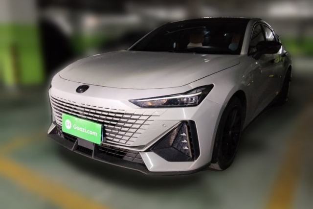 Used CHANGAN UNI-V 2022 1.5T Prestige Version