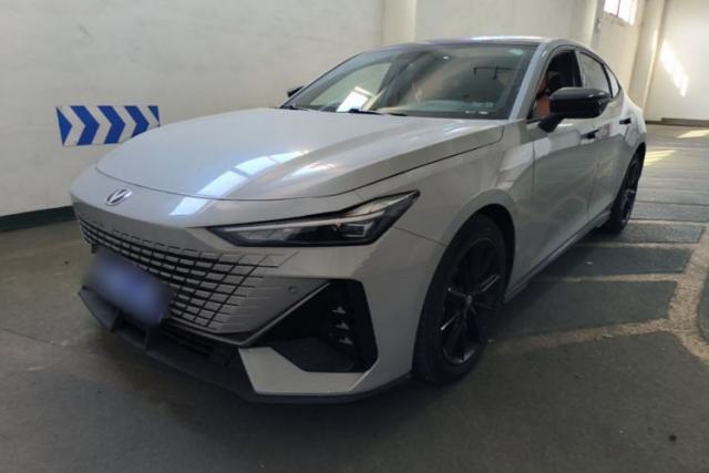 Used CHANGAN UNI-V 2022 1.5T Prestige Version