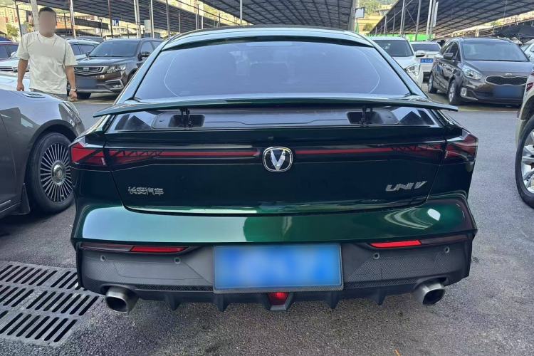 Used CHANGAN UNI-V 2022 1.5T Prestige Version Exterior 5