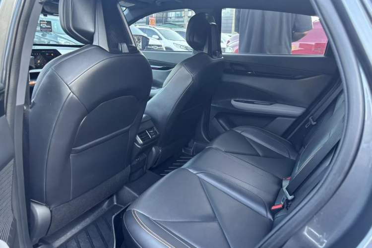 Used CHANGAN UNI-V 2022 1.5T Prestige Version Interior 3