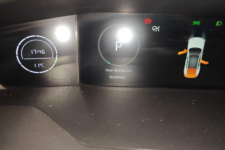 Used CHANGAN UNI-V 2022 1.5T Sport Edition Odometer Close Up