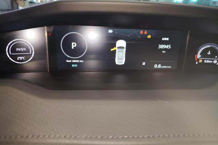 Used CHANGAN UNI-V 2022 1.5T Smart Navigation Version Odometer Close Up