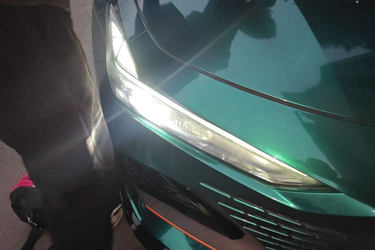 Used CHANGAN UNI-V 2022 1.5T Sport Edition Right Front Headlight