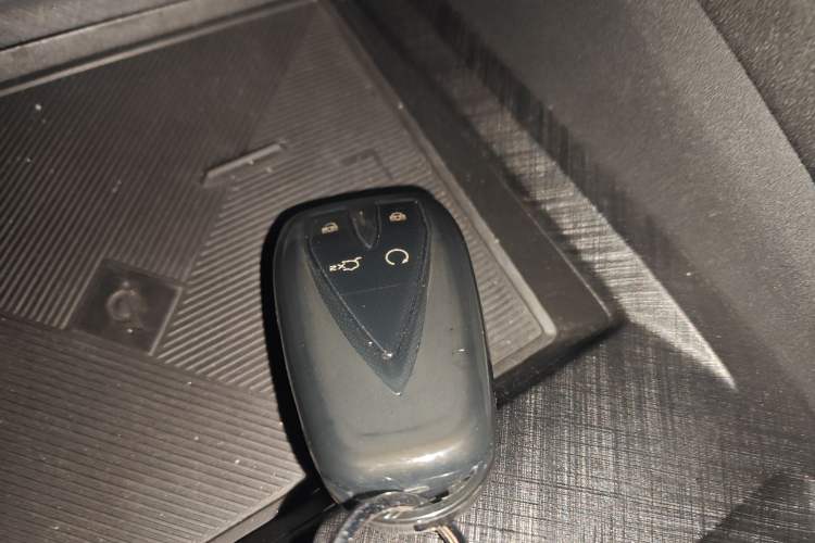 Used CHANGAN UNI-V 2022 1.5T Sport Edition Vehicle Key